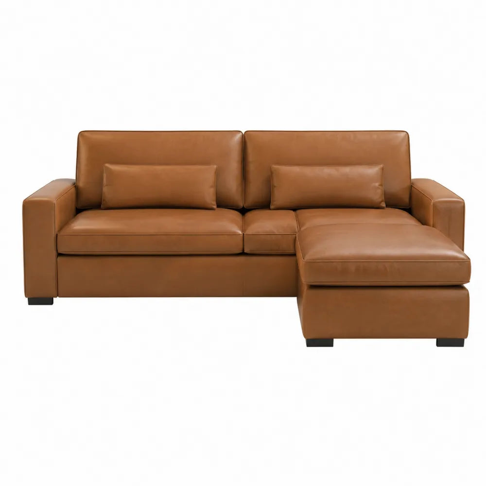 Divano angolare con chaise longue destra in similpelle PU marrone cuoio con cuscini e piedini neri 220 x 150 x 85 cm