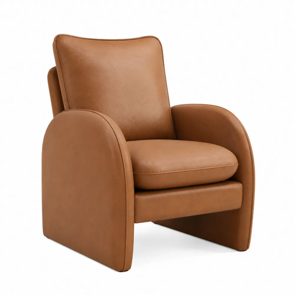 Poltrona imbottita con braccioli arrotondati in similpelle PU marrone cognac 75 x 85 x 95 cm